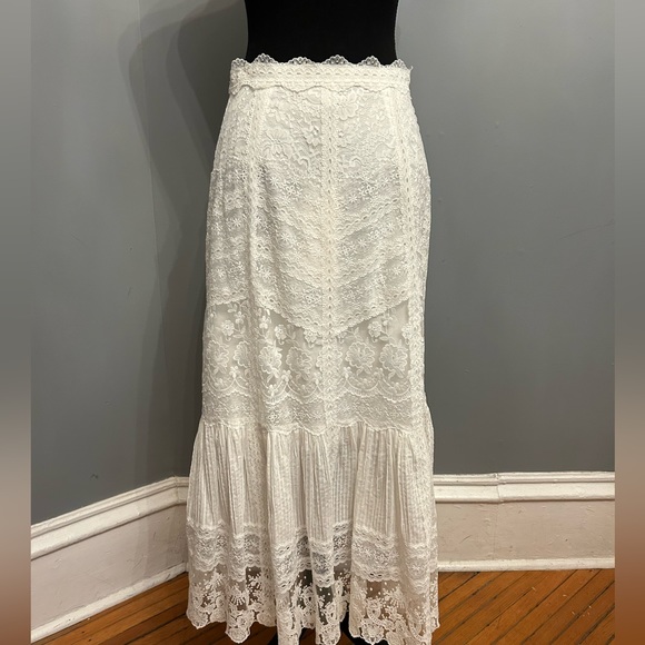 SALONI Skirt & Top in Ivory Lace, size 6 - Picture 11 of 16